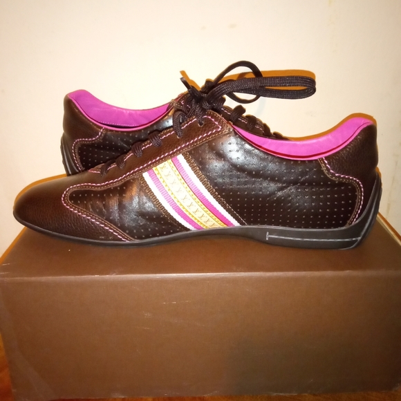 LOUIS VUITTON SNEAKERS - Picture 7 of 14